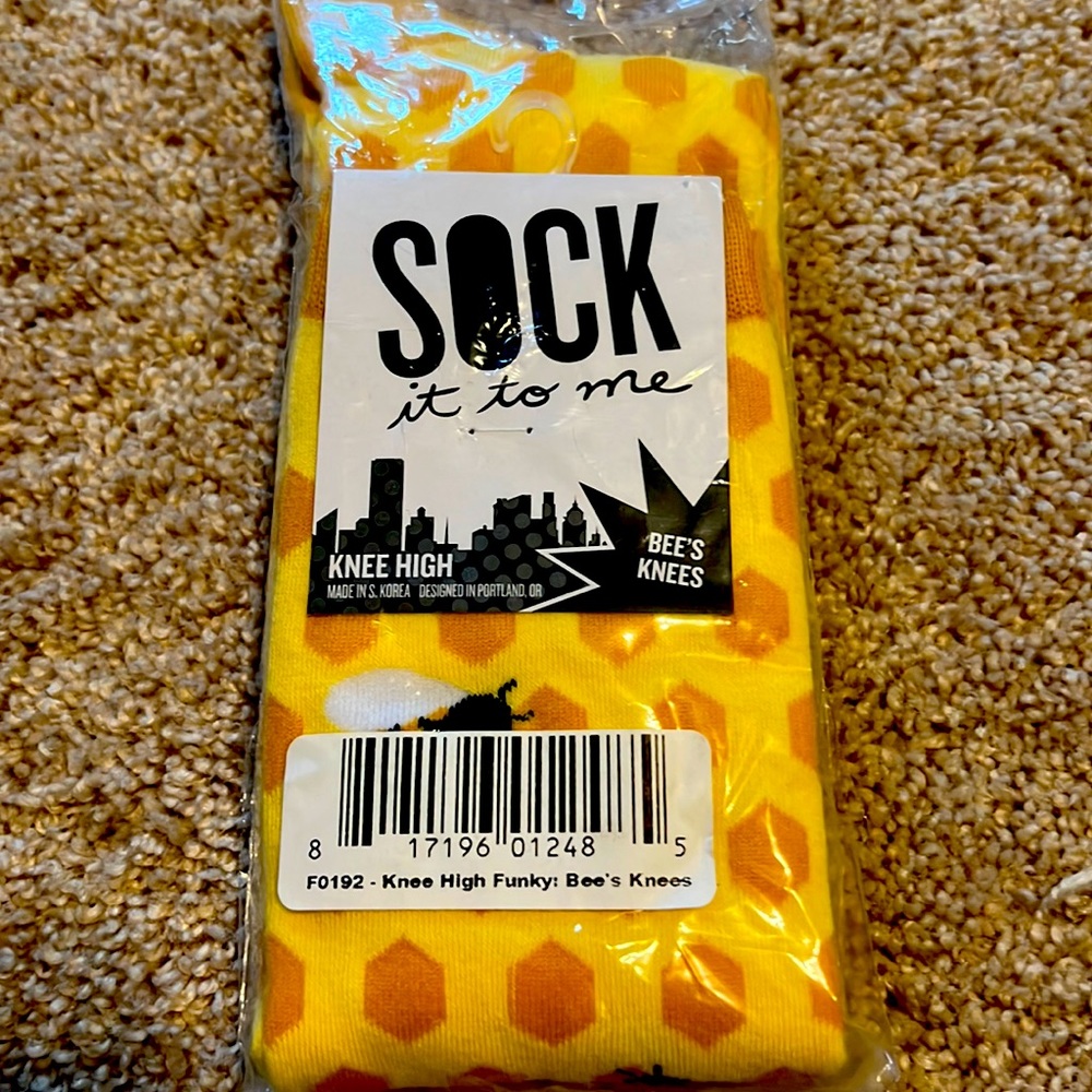 Sock it to me Bee 🐝 socks - New